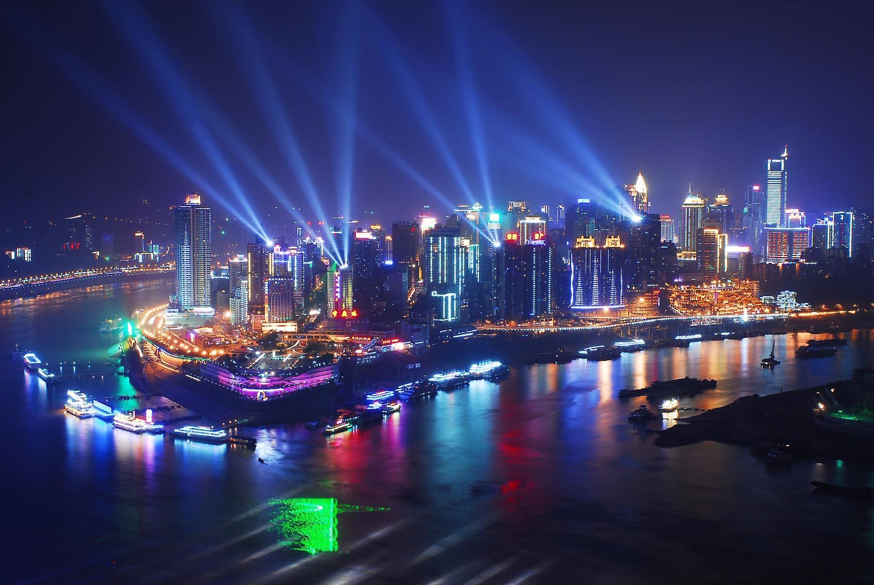 重庆，历史与现代交融的现代化大都市风采